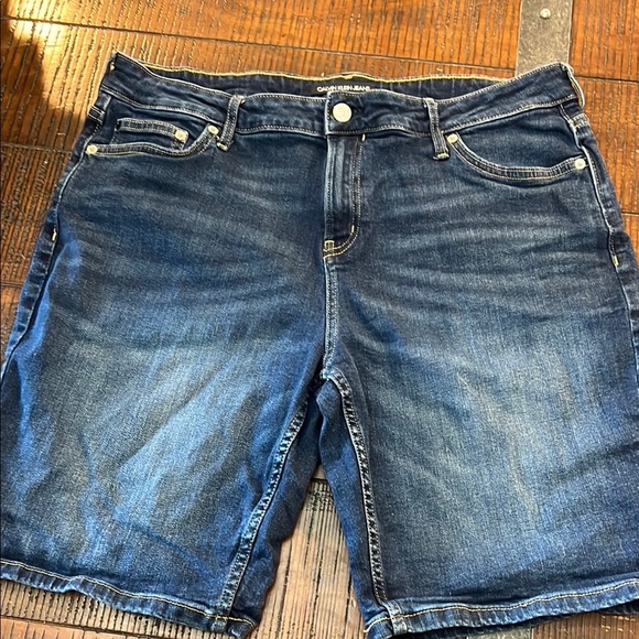 Calvin Klein Blue Denim Shorts - Picture 1 of 8
